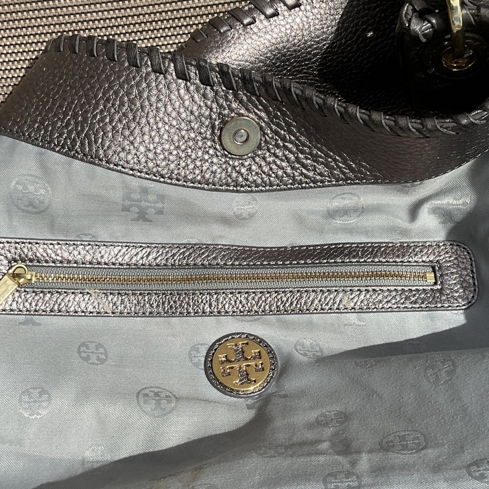 Tory Burch Metallic Hobo Bag leather - Picture 11 of 13